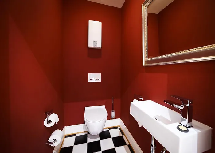 Gasthuis Wein Und Kallfels 4*